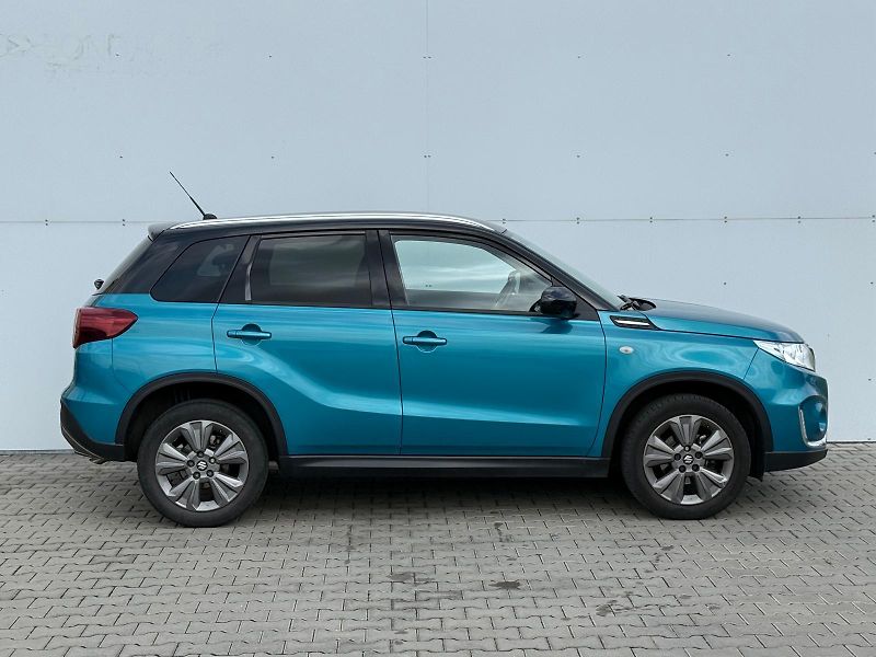Suzuki Vitara 1,4 BoosterJet Premium - fotka 8 z 27