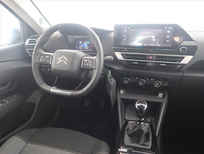 Citroën C4 X (2024) 1.2 PureTech, ČR,1.maj - fotka 7 z 14