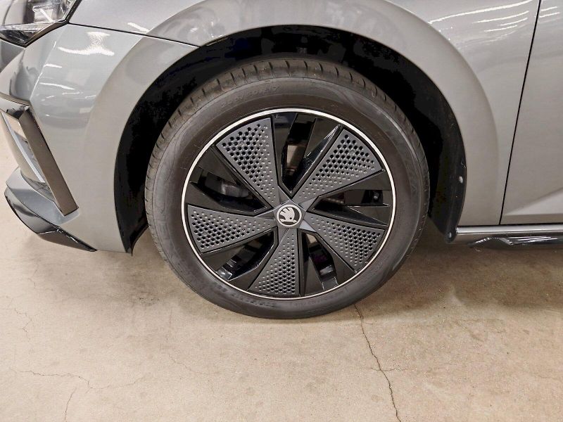 Škoda Scala (2025) 1.0 TSI 85 kW Monte Carlo - fotka 29 z 29