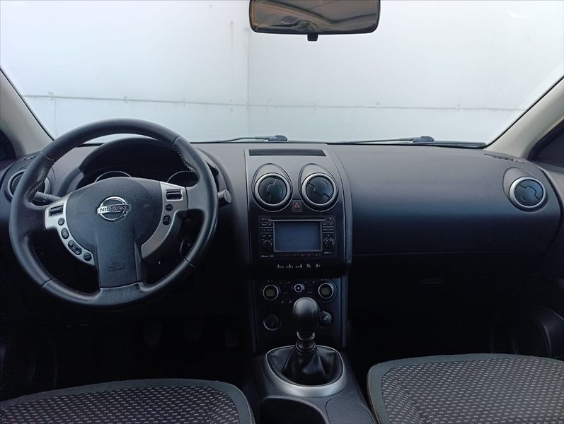 Nissan Qashqai 1,5 DCi Navi Kamera Panorama - fotka 14 z 31