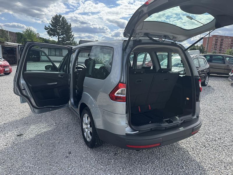 Ford Galaxy 2.0-16V(107KW)7SEDAČEK - fotka 14 z 45