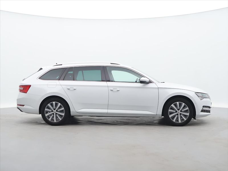 Škoda Superb 1,5 TSI 110kW Style DSG CZ DPH - fotka 8 z 33