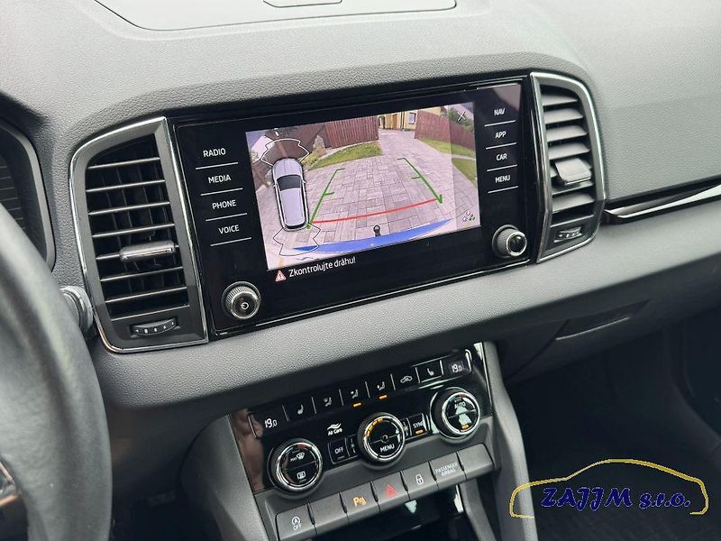 Škoda Karoq Style 2.0TDI 110kw 4x4 DSG - fotka 24 z 56