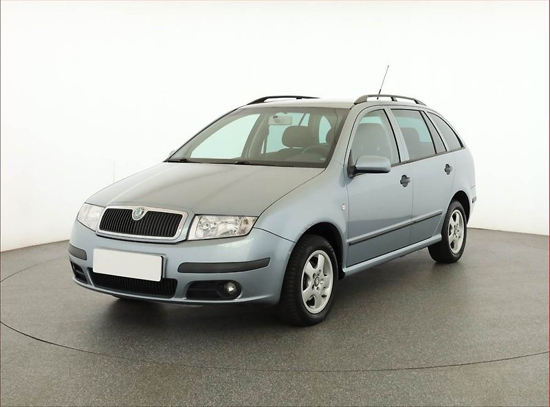 Škoda Fabia (2006) 1.2 12V, jezdí dobře - fotka 2 z 16