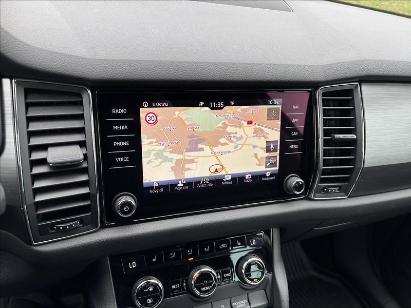 Škoda Kodiaq 2,0 TDI 110 kW Ambition DSG - fotka 33 z 42