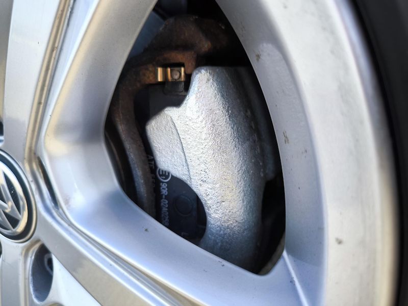 Volkswagen Golf 7 1,4TSI 90kW LED OSRAM 8xALU - fotka 73 z 82