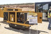 K vidění byly i různí druhy zdrojů energie - například diesel generátor Cat DE 65 GC...