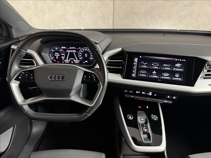 Audi Q4 e-tron 35 125kW LED Kessy PDC - fotka 19 z 45