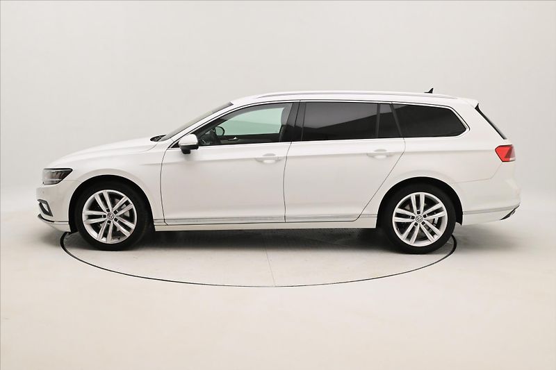 Volkswagen Passat 2,0 TDI 110 kW DSG Elegance Zá - fotka 8 z 33