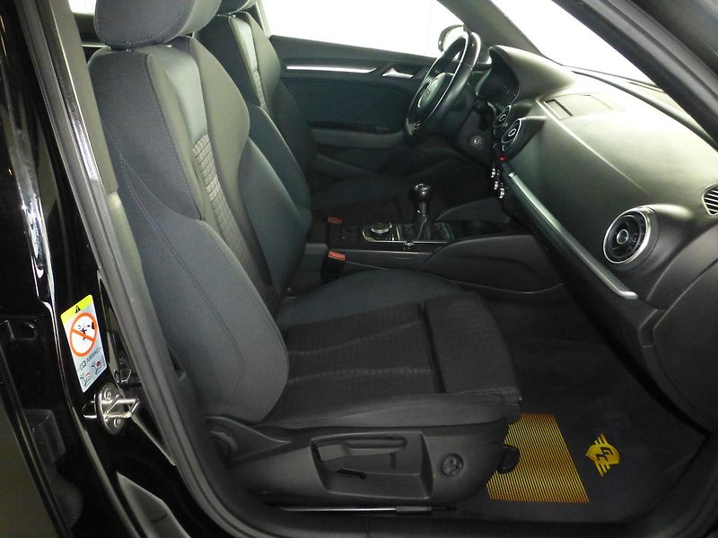 Audi A3 (2013) 2,0TDI-110KW*NAVI*XENON*KAMERA - fotka 20 z 29
