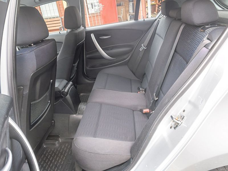 BMW Řada 1 (2007) 2.0i 125KW man – TAŽNÝ - fotka 30 z 40