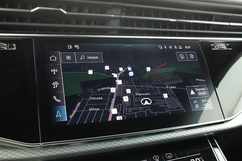 Audi Q8 (2025) 50 TDI, S-LINE, VZDUCH - fotka 13 z 20