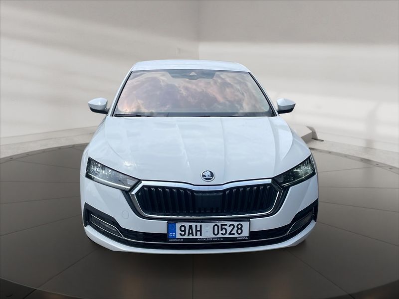 Škoda Octavia 1,5 TSI 110 Style - fotka 2 z 11