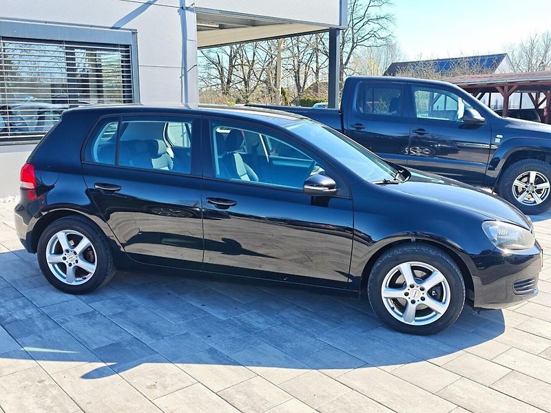 Volkswagen Golf (2009) 1,4i 16v 59 Kw Trend - fotka 4 z 30