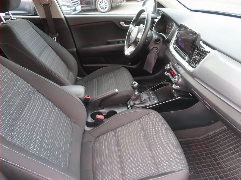 Kia Stonic (2022) 1.2 DPI, Serv.kniha, Navi - fotka 9 z 20
