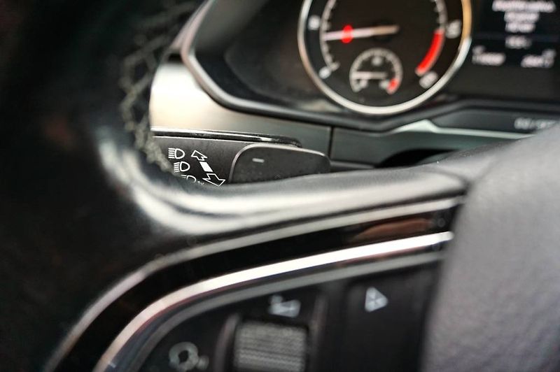 Škoda Superb (2015) STYLE PLUS 2,0 TDI 140 kW - fotka 44 z 52