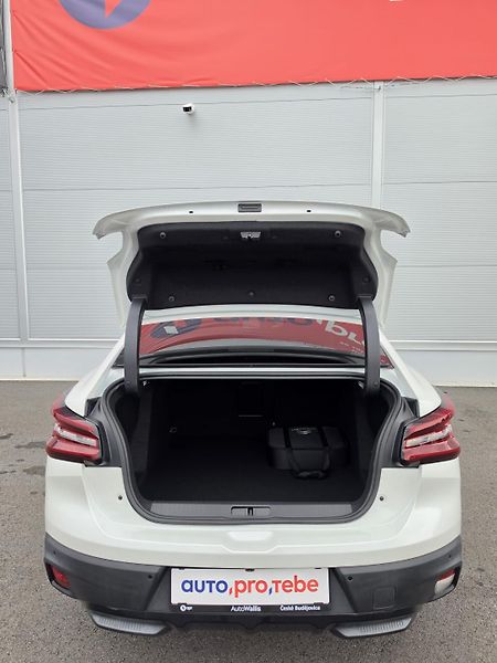 Citroën ë-C4 100kW 50kWh SHINE Panorama DPH - fotka 28 z 29
