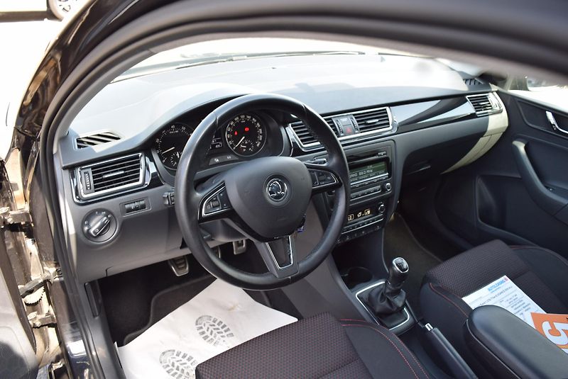 Škoda Rapid (2014) 1.2TSI 77kw ELEGANCE XEN ALU  - fotka 20 z 48