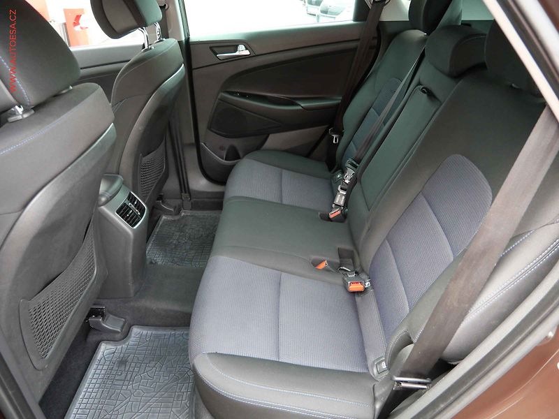 Hyundai Tucson (2017) 2.0 CRDi 4x4, 1.maj,ČR, Style - fotka 10 z 26