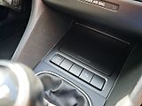 Volkswagen Golf (2010) 1,6 i 75 KW Comfort - náhled 28