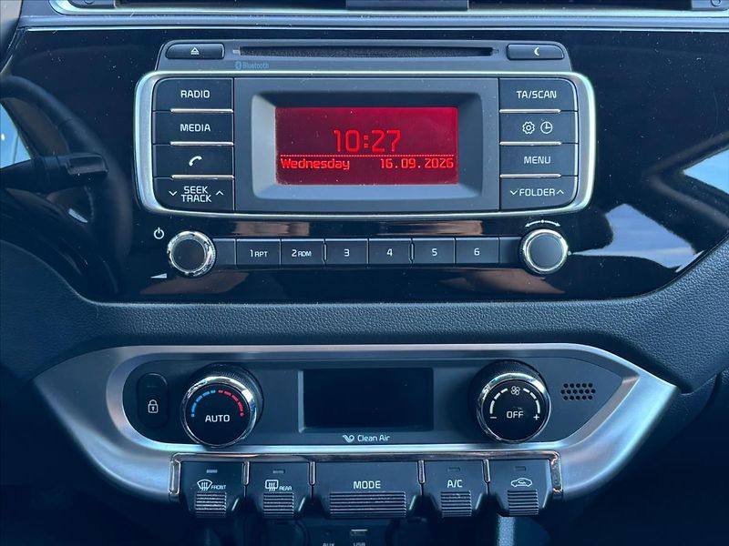 Kia Rio 1,2 CVVT  Comfort - ČR - fotka 16 z 25