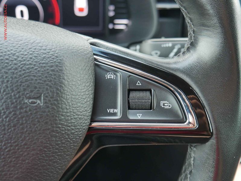 Škoda Scala (2020) 1.0TSi, ČR, Style, LED - fotka 14 z 16