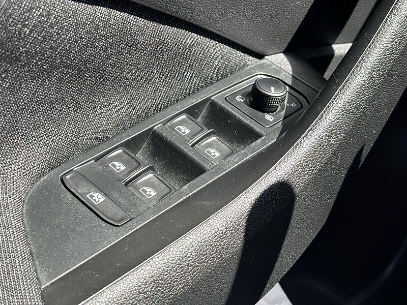 Škoda Kamiq (2023) 1.5 TSI DSG Style - fotka 16 z 29