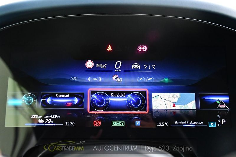 Mercedes-Benz EQE 500 4M PANOR HYPERSCREEN - fotka 31 z 62