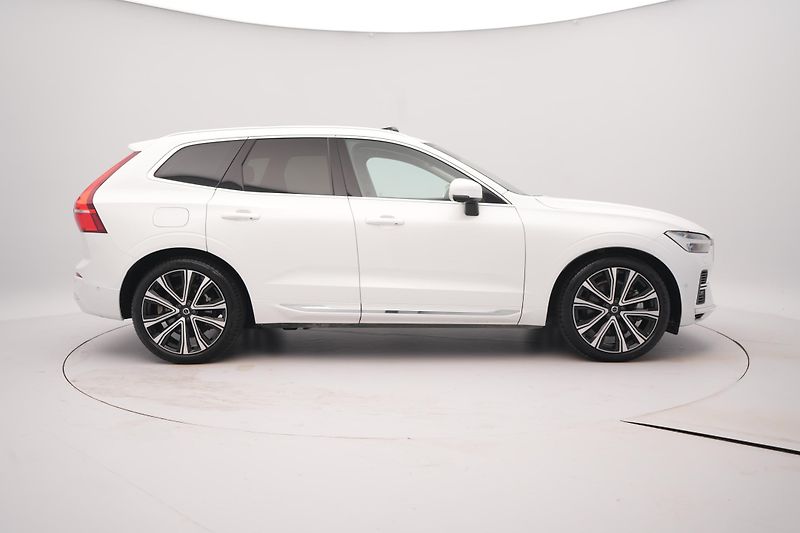 Volvo XC60 T8 AWD RECHARGE BRIG REZERVACE - fotka 14 z 48