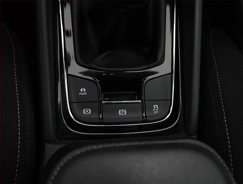 Škoda Karoq (2022) Style 2.0 TDI - fotka 12 z 19