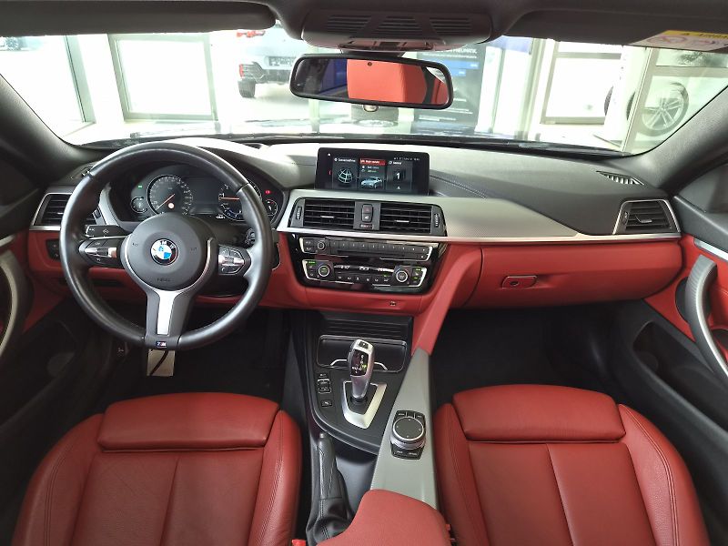 BMW Řada 4 440i xDrive - fotka 20 z 28