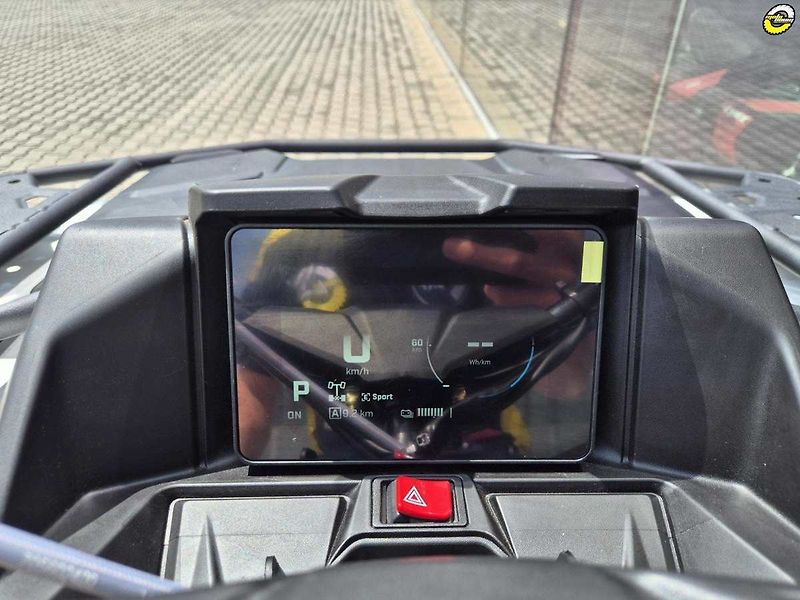 Can-Am Outlander 650 XT (2026) Outlander Electric T3b MY26 - fotka 21 z 22