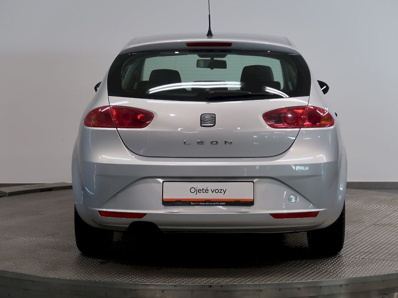 Seat Leon (2011) 1.6TDI 77KW - fotka 9 z 22
