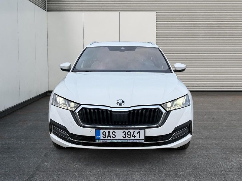 Škoda Octavia (2023) STYLE 2.0TDI 110kW TAŽNÉ CZ - fotka 2 z 11
