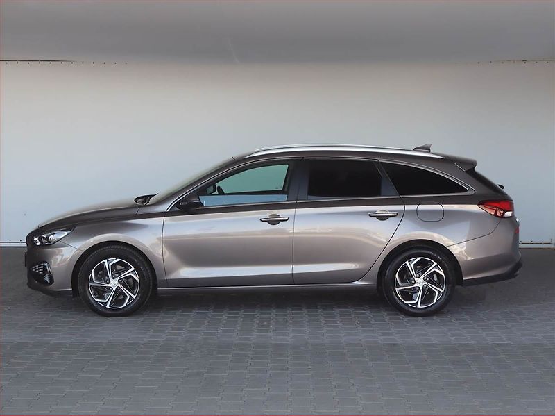 Hyundai i30 (2021) 1.5 DPI, Serv.kniha, Tempomat - fotka 3 z 22