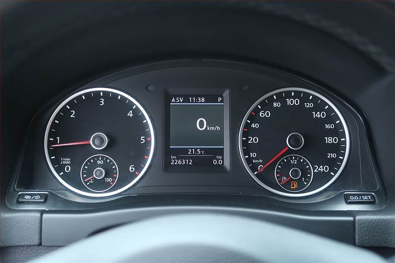 Volkswagen Tiguan (2012) 2.0 TDI, 4X4, Automat, Navi - fotka 11 z 24