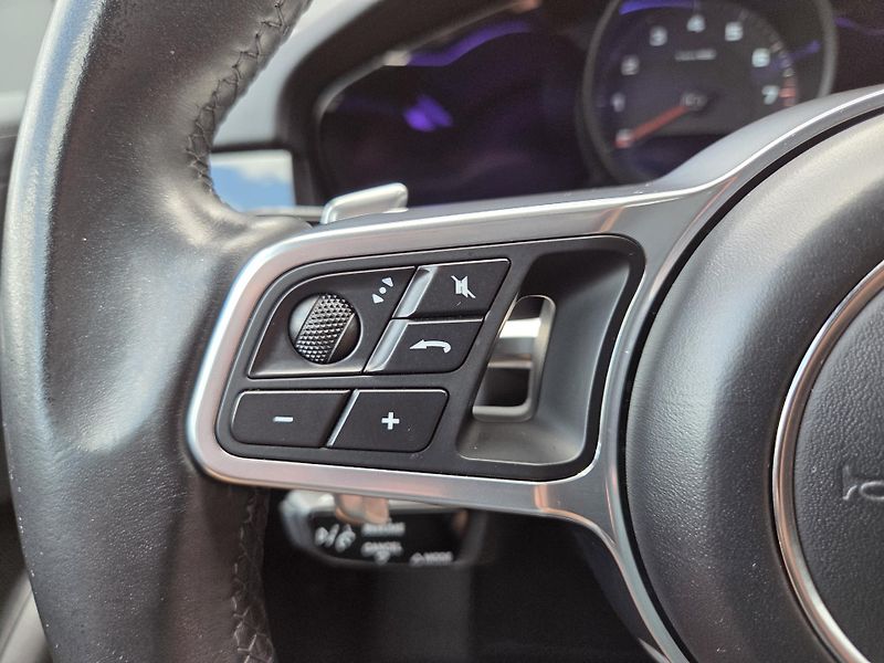 Porsche Cayenne COUPE 250kW ČR 1maj TOPvýbava - fotka 19 z 50