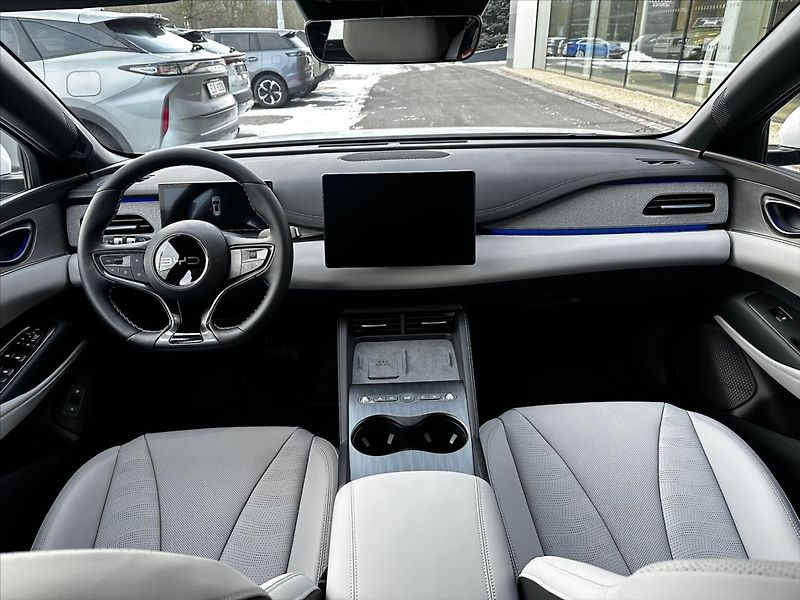 BYD Seal 6 (2025) 1,5   DM-i Touring COMFORT LIT - fotka 12 z 15