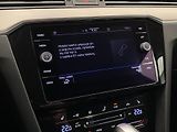 Volkswagen Passat VARIANT 2.0TDI DSG R-LINE CZ - náhled 35