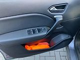 Renault Captur (2023) INTENS TCE 140 EDC 1.MAJ.ČR - náhled 21
