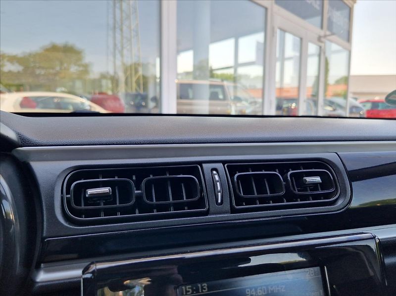 Citroën C3 1,2 i 61kW TEMPO AC KLIMA - fotka 27 z 31