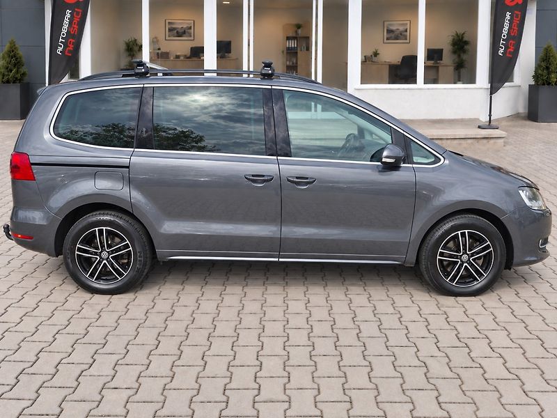 Volkswagen Sharan (2012) 2.0TDI 103kW 6MAN -7.MÍST - fotka 8 z 48