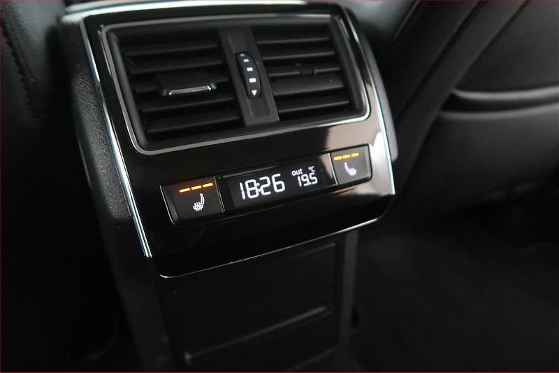 Škoda Superb (2016) Style 2.0 TDI 4x4, 4X4 - fotka 17 z 23