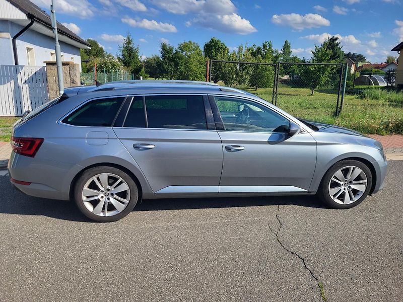 Škoda Superb (2018) 7DSG Automat Kůže Navi - fotka 2 z 6