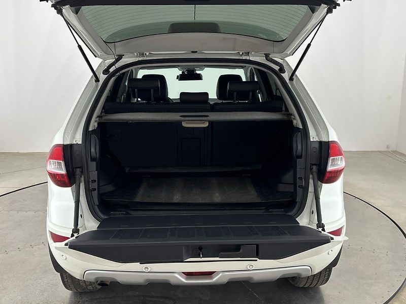 Renault Koleos Exception 4x4 - fotka 30 z 32