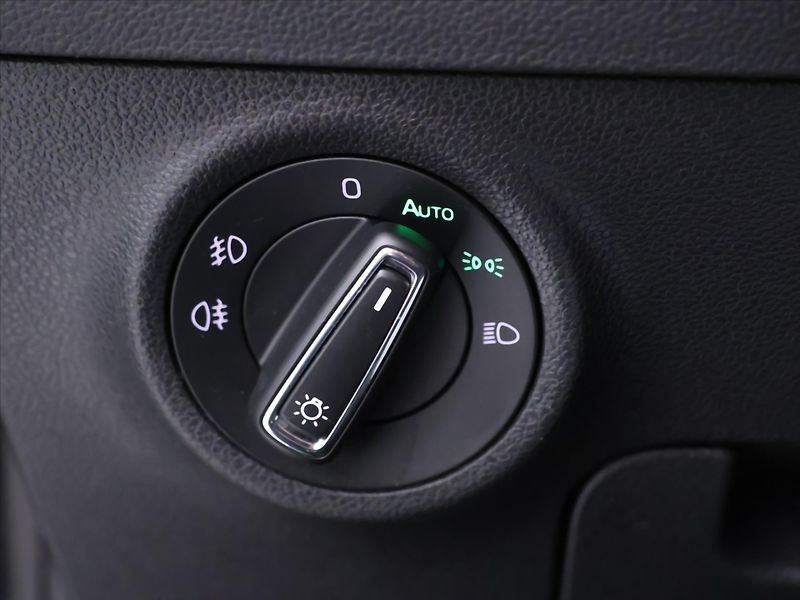 Škoda Karoq 2,0 TDI 110kW DSG CZ Style+ - fotka 18 z 40