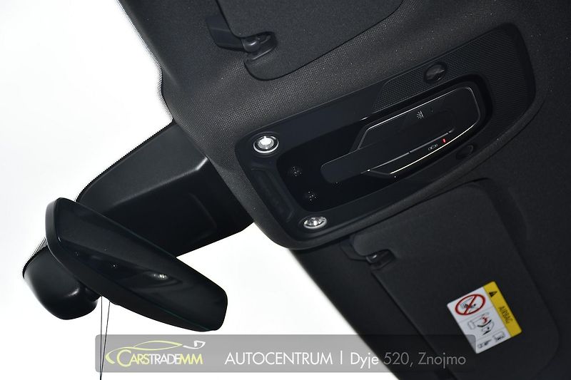 Audi Q7 3.0TDi S-LINE TAŽNÉ REZERVACE - fotka 44 z 55