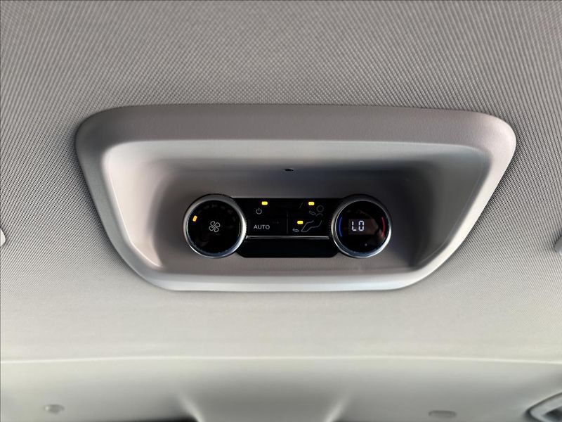 Ford Tourneo Custom 2,0 125kW Titanium X AWD L1 - fotka 21 z 49