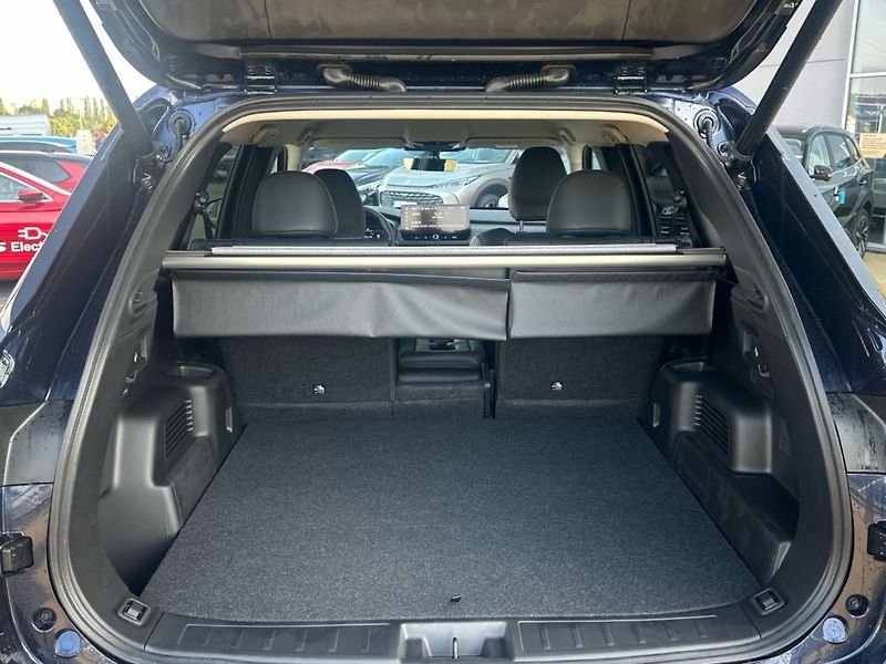 Mitsubishi Outlander (2026) INTENSE+ 4×4 | 225 kW | MY25 - fotka 8 z 27