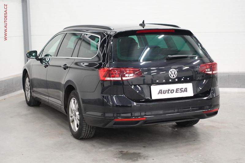 Volkswagen Passat (2020) 2.0TDi, DSG, LED, navi - fotka 6 z 22